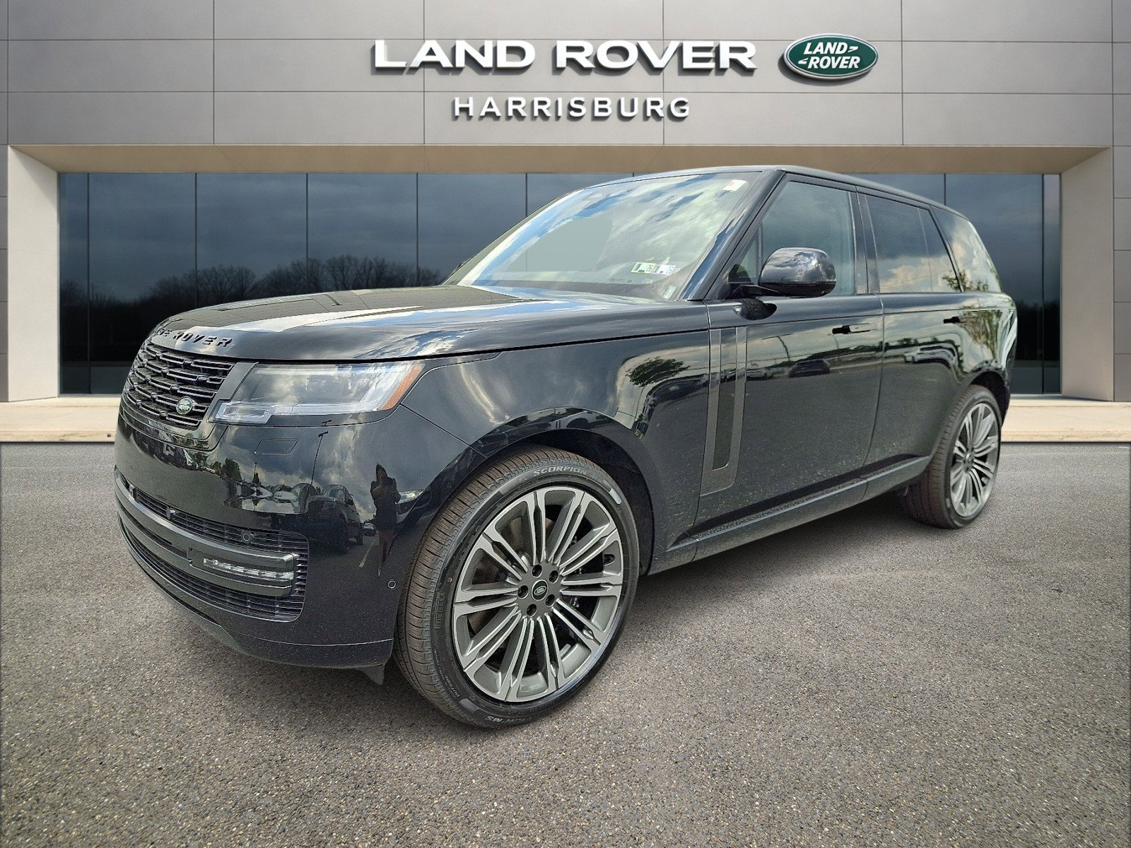 New 2025 Land Rover Range Rover SE