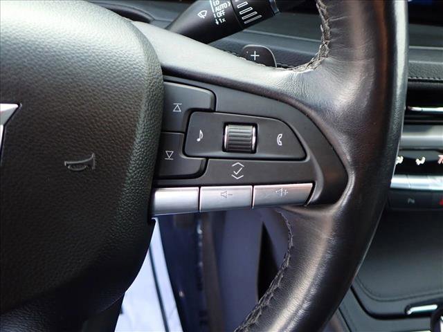 Used 2024 Cadillac XT4 Premium Luxury image 15