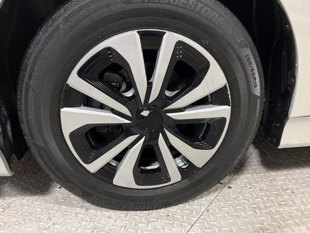 Used 2018 Toyota Prius Prime Premium image 22