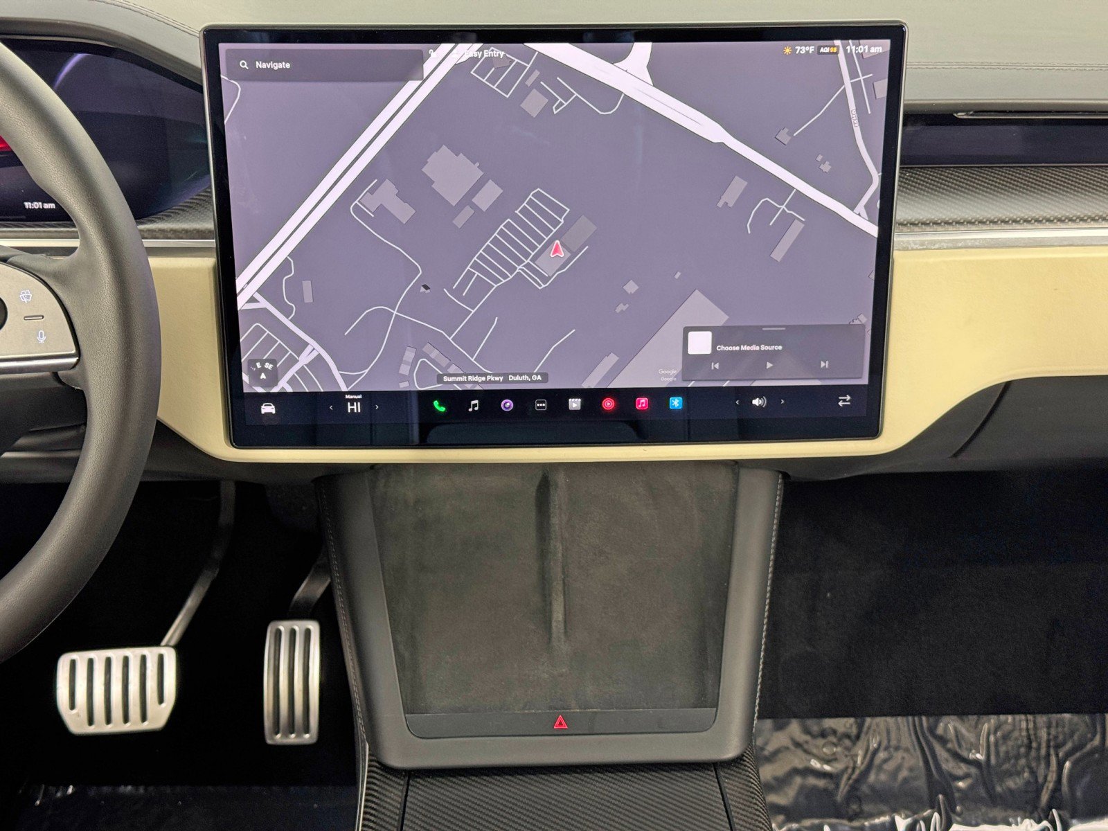 Used 2022 Tesla Model X Plaid image 21