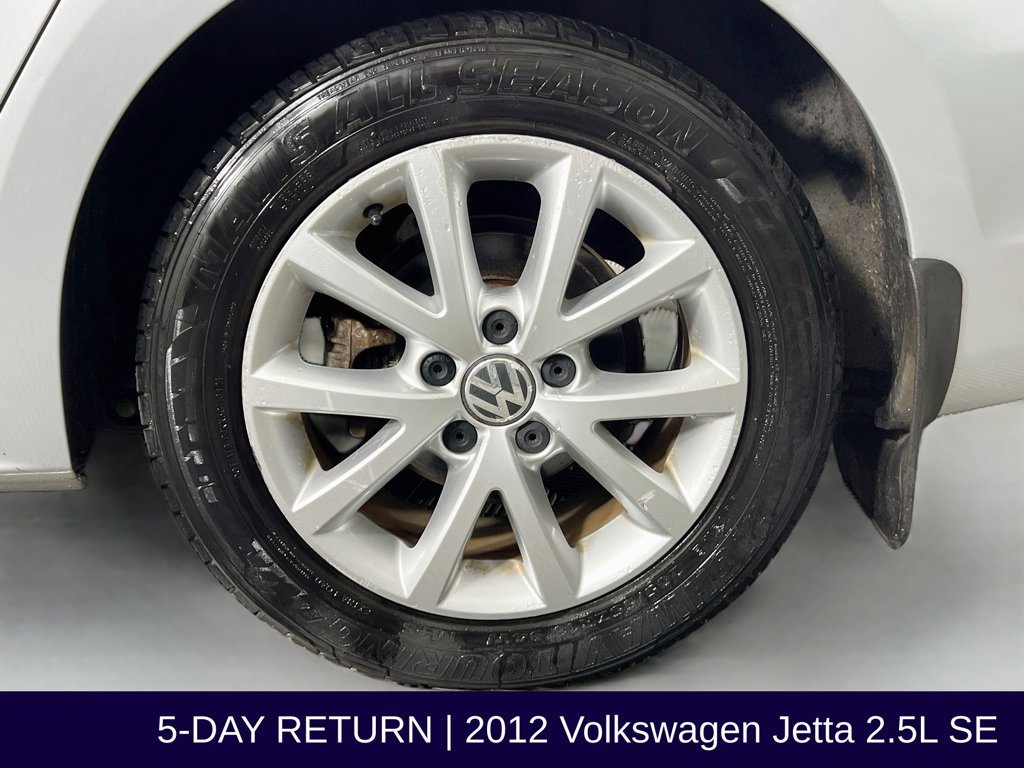 Used 2012 Volkswagen Jetta SE FWD image 32