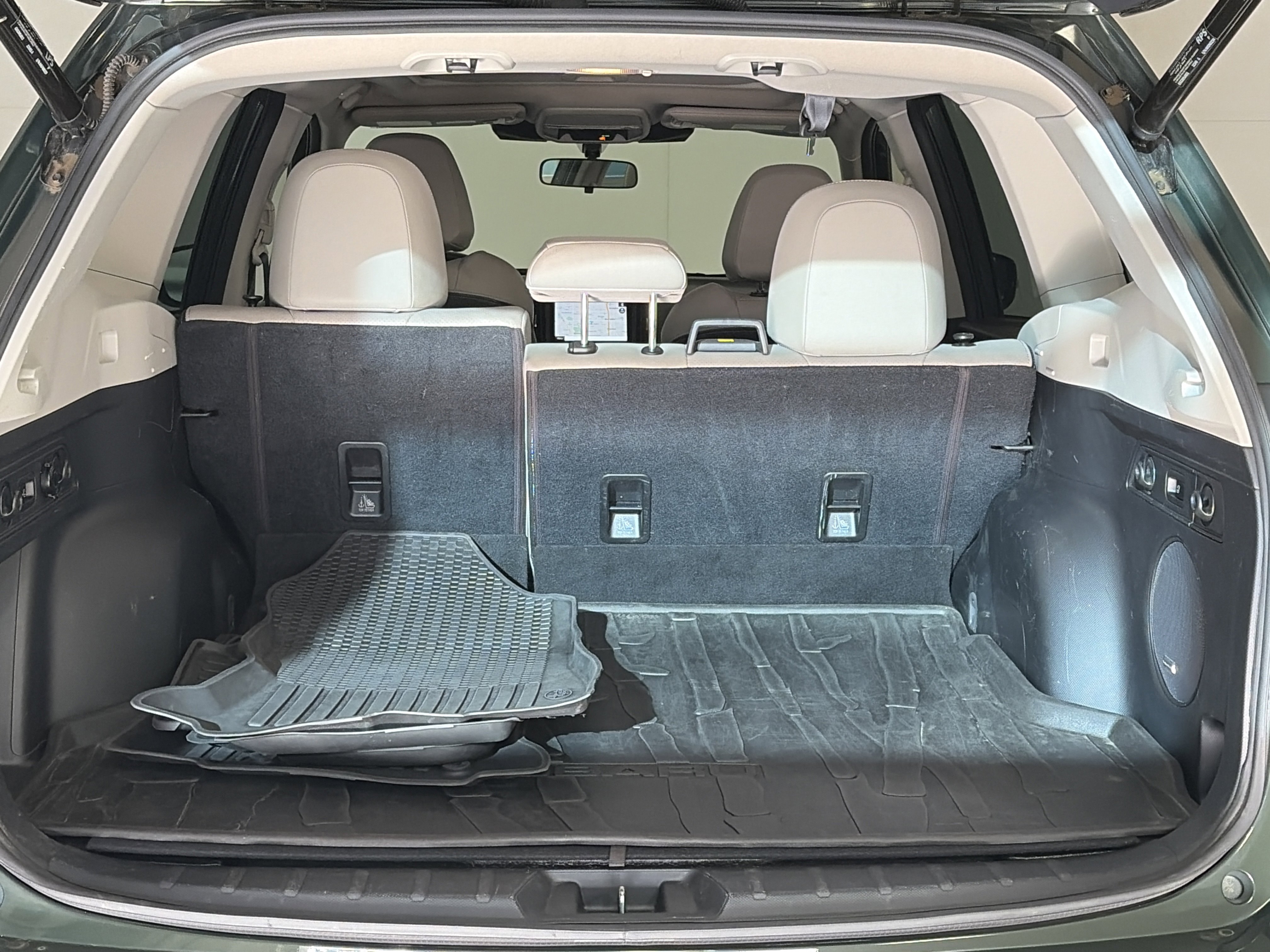 Certified 2023 Subaru Forester Limited image 44