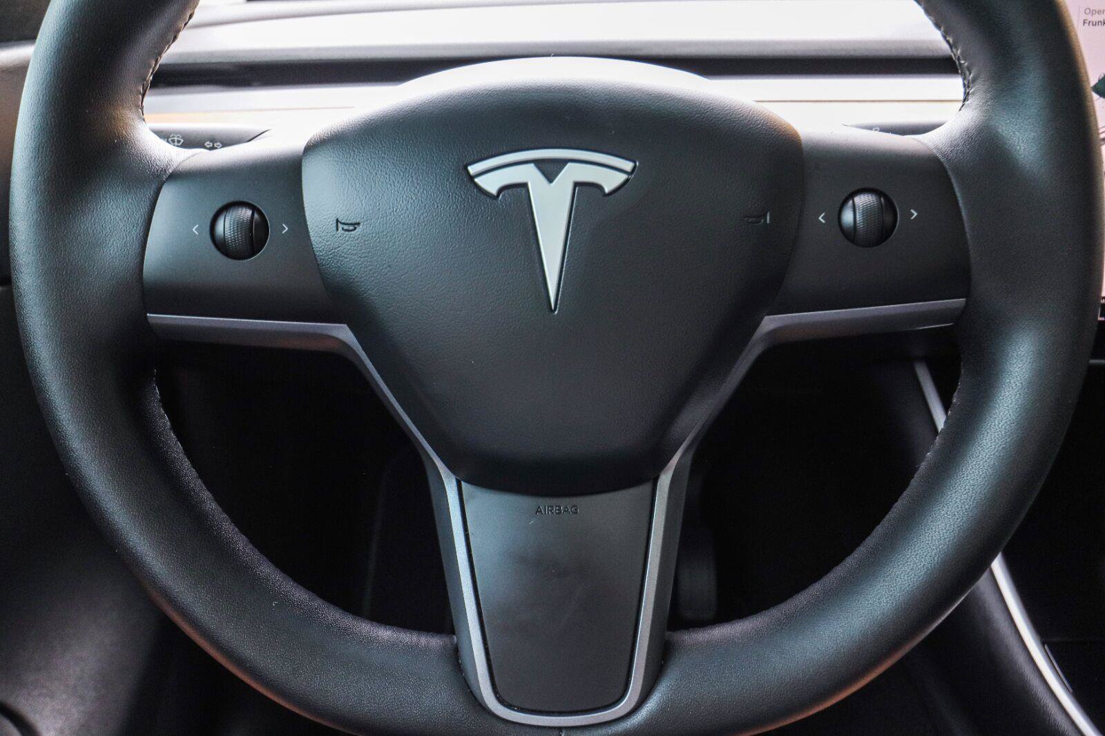 Used 2020 Tesla Model Y Long Range AWD/4WD image 12