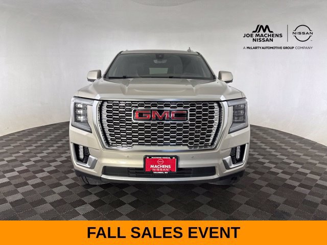 Used 2021 GMC Yukon Denali w/ Denali Premium Package AWD/4WD image 4