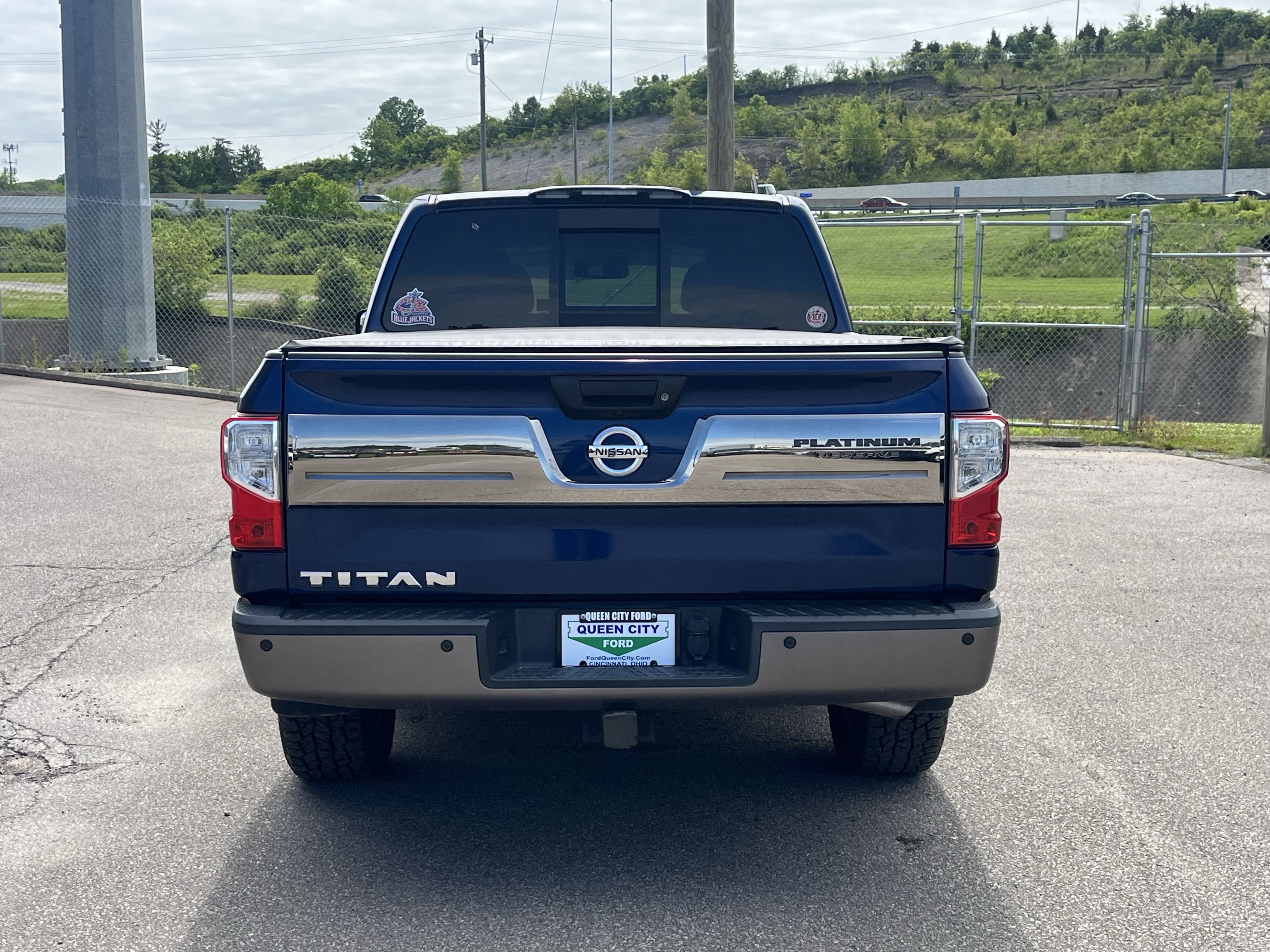 Used 2017 Nissan Titan Platinum Reserve RWD image 6