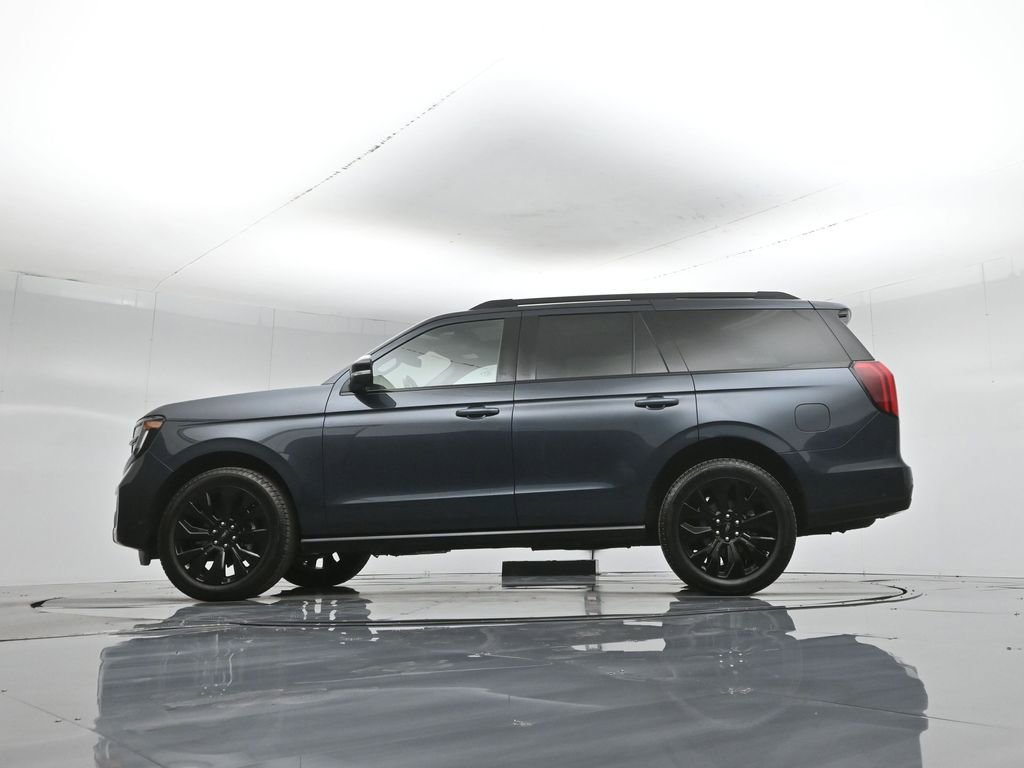 Used 2025 Ford Expedition Platinum w/ Stealth Appearance Package image 58
