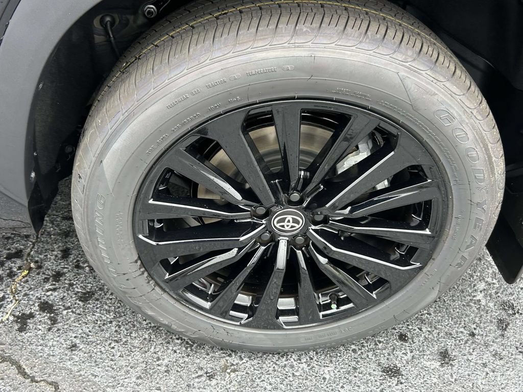 New 2026 Toyota Highlander XSE AWD/4WD image 9