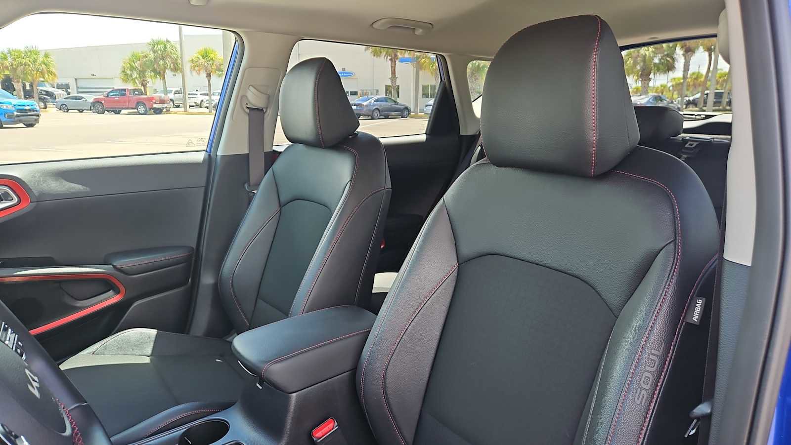 Used 2023 Kia Soul GT-Line w/ GT-Line Technology Package image 13