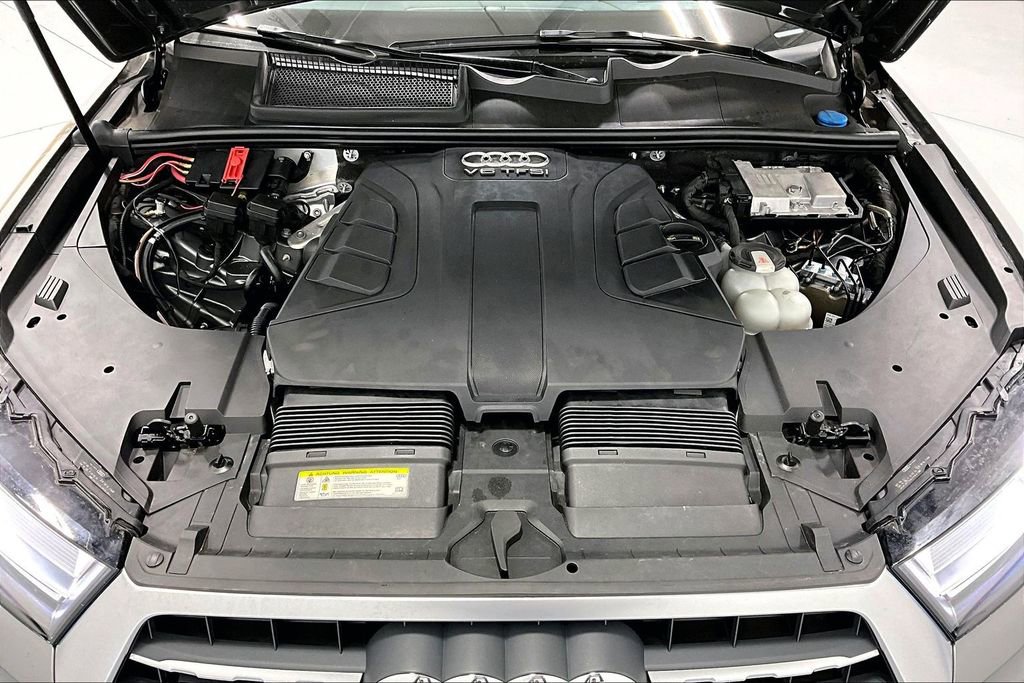 Used 2018 Audi Q7 3.0T Prestige image 11