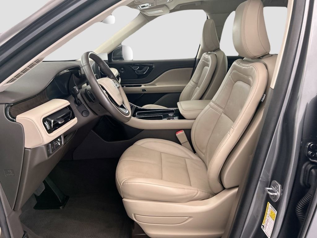 Used 2023 Lincoln Aviator Reserve w/ Elements Package Plus RWD image 17