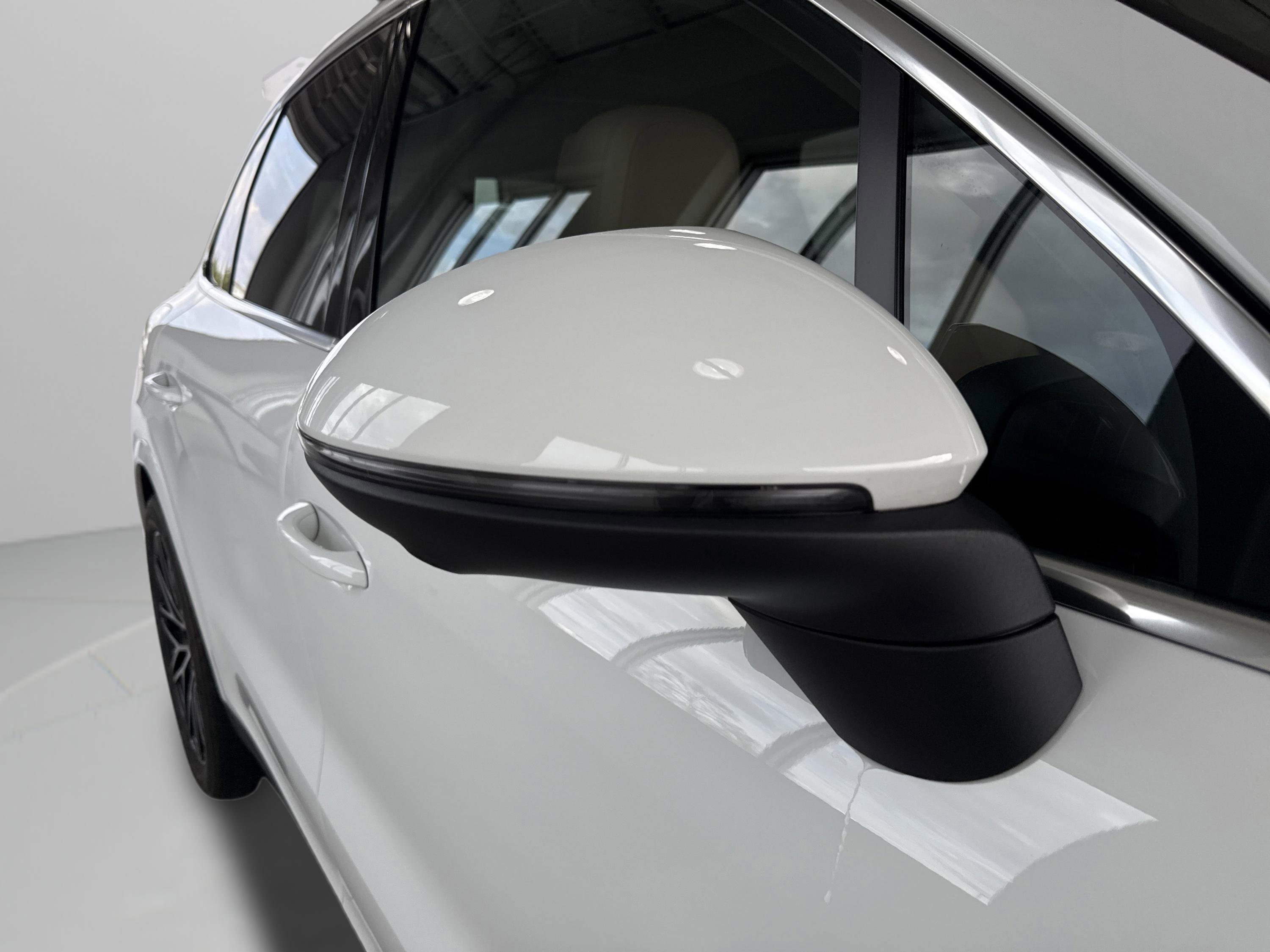 Used 2024 Porsche Cayenne image 9