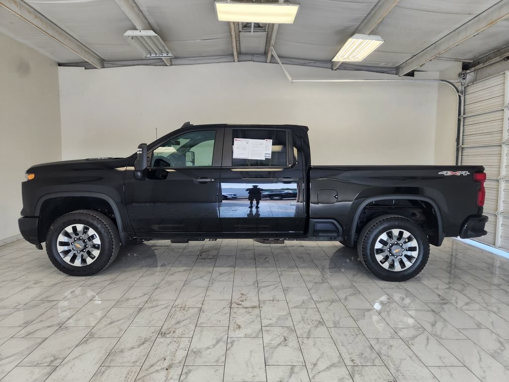 Used 2024 Chevrolet Silverado 2500 Custom w/ Custom Value Package AWD/4WD image 6