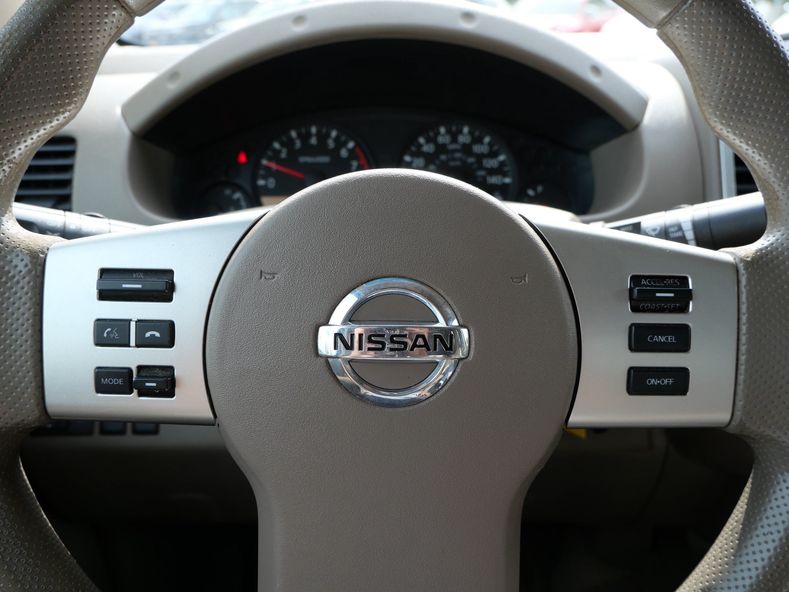 Used 2014 Nissan Frontier SV w/ SV Value Truck Package AWD/4WD image 25