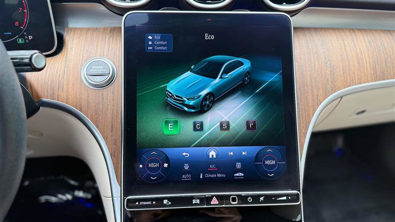 Used 2024 Mercedes-Benz C 300 Sedan image 36