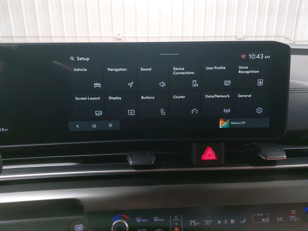 New 2026 Kia Carnival SX w/ SX Dark Edition Package FWD image 24