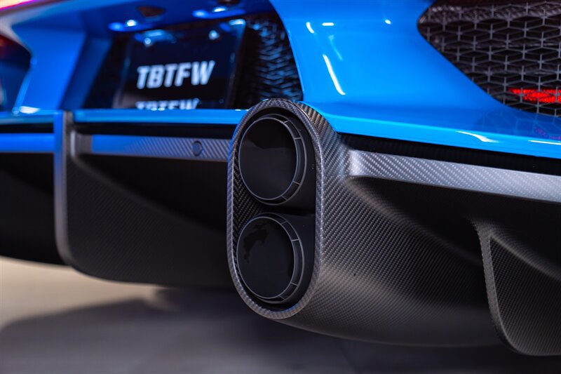 Used 2022 Bugatti Chiron Super Sport AWD/4WD image 47