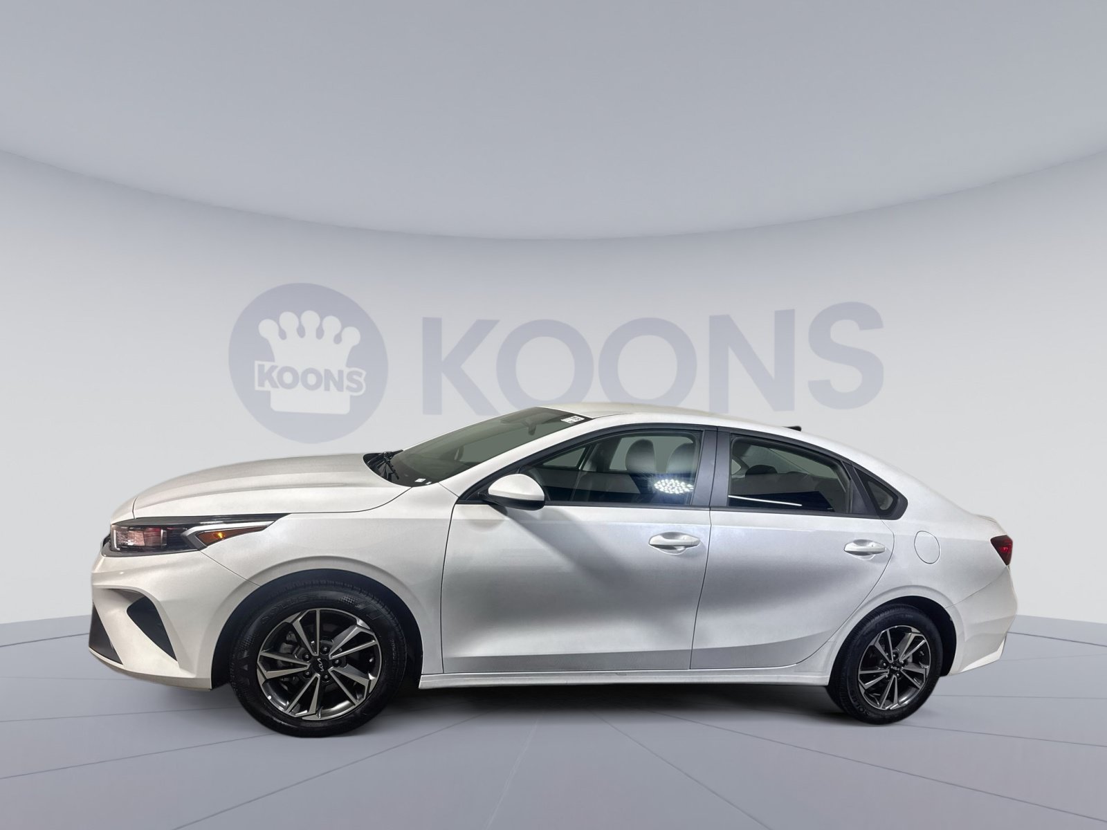 Used 2024 Kia Forte LXS FWD image 2