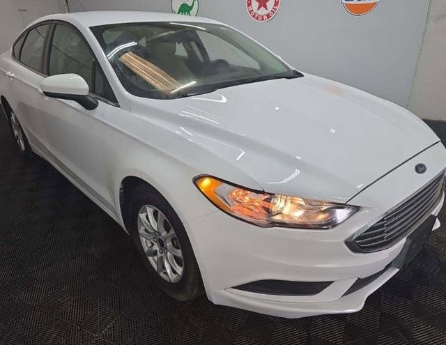 Used 2018 Ford Fusion S video 1