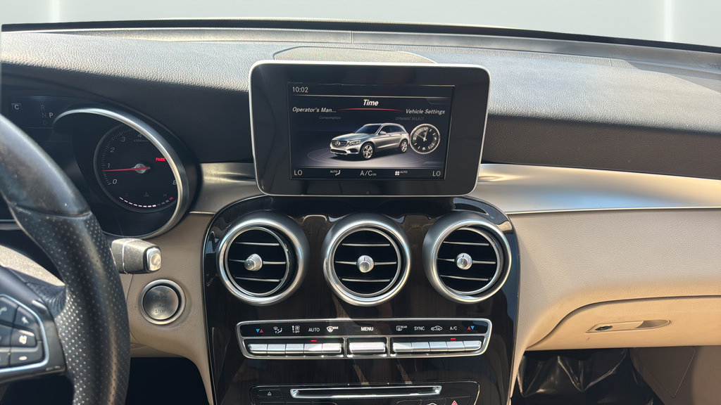 Used 2019 Mercedes-Benz GLC 300 image 25