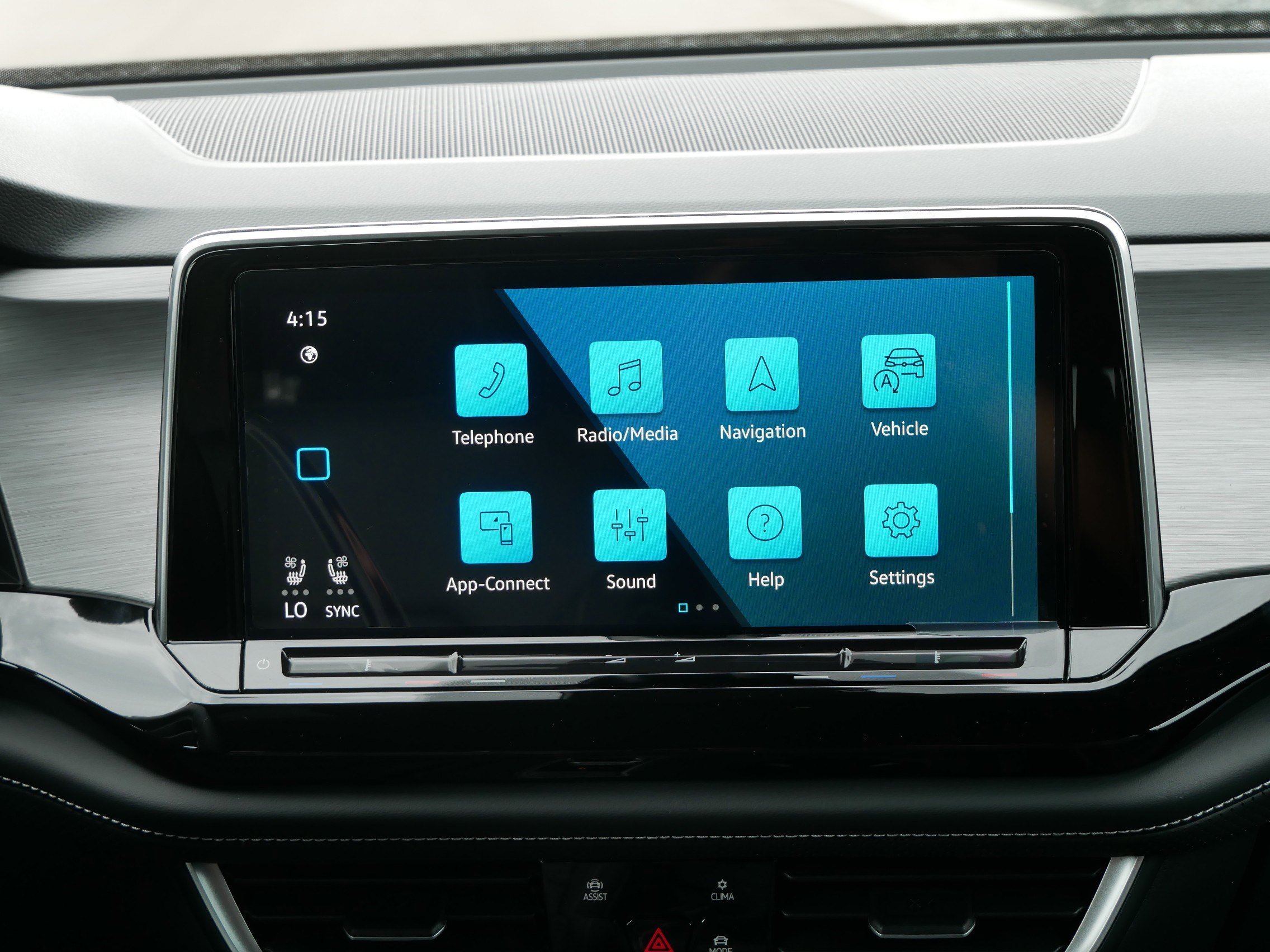 New 2025 Volkswagen Atlas Cross Sport SE image 10