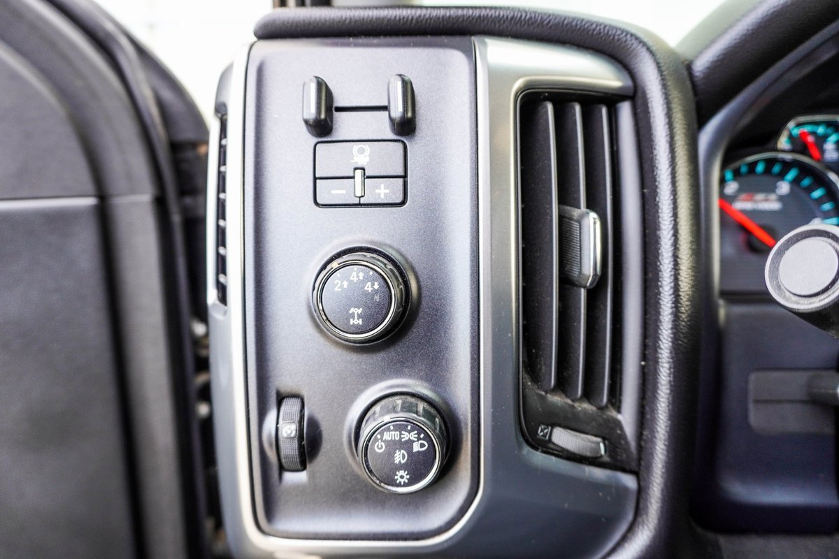 Used 2016 Chevrolet Silverado 2500 LT w/ LT Convenience Package image 20