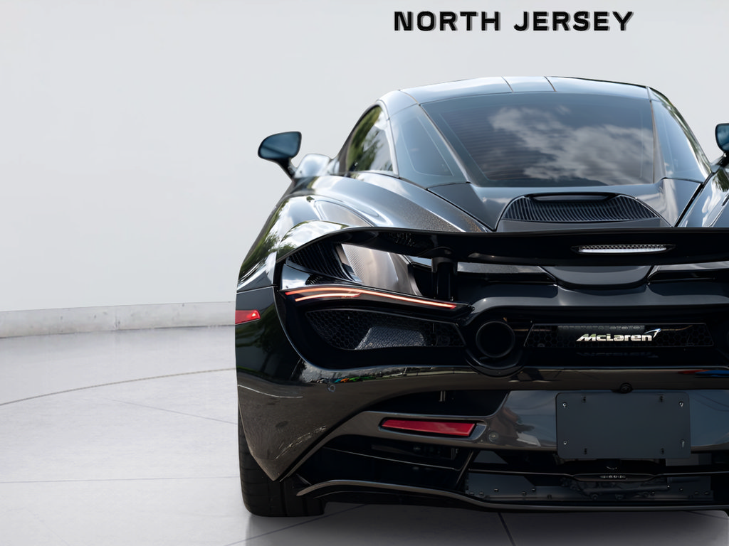 Used 2019 McLaren 720S RWD image 26