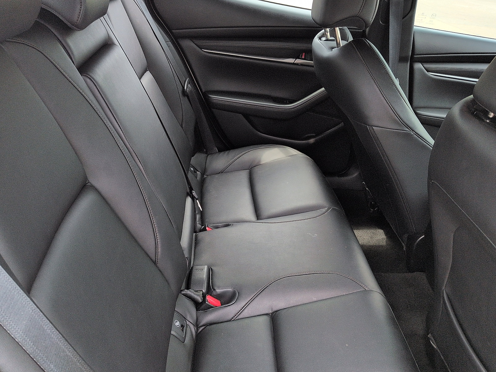 Used 2024 MAZDA MAZDA3 s FWD image 8