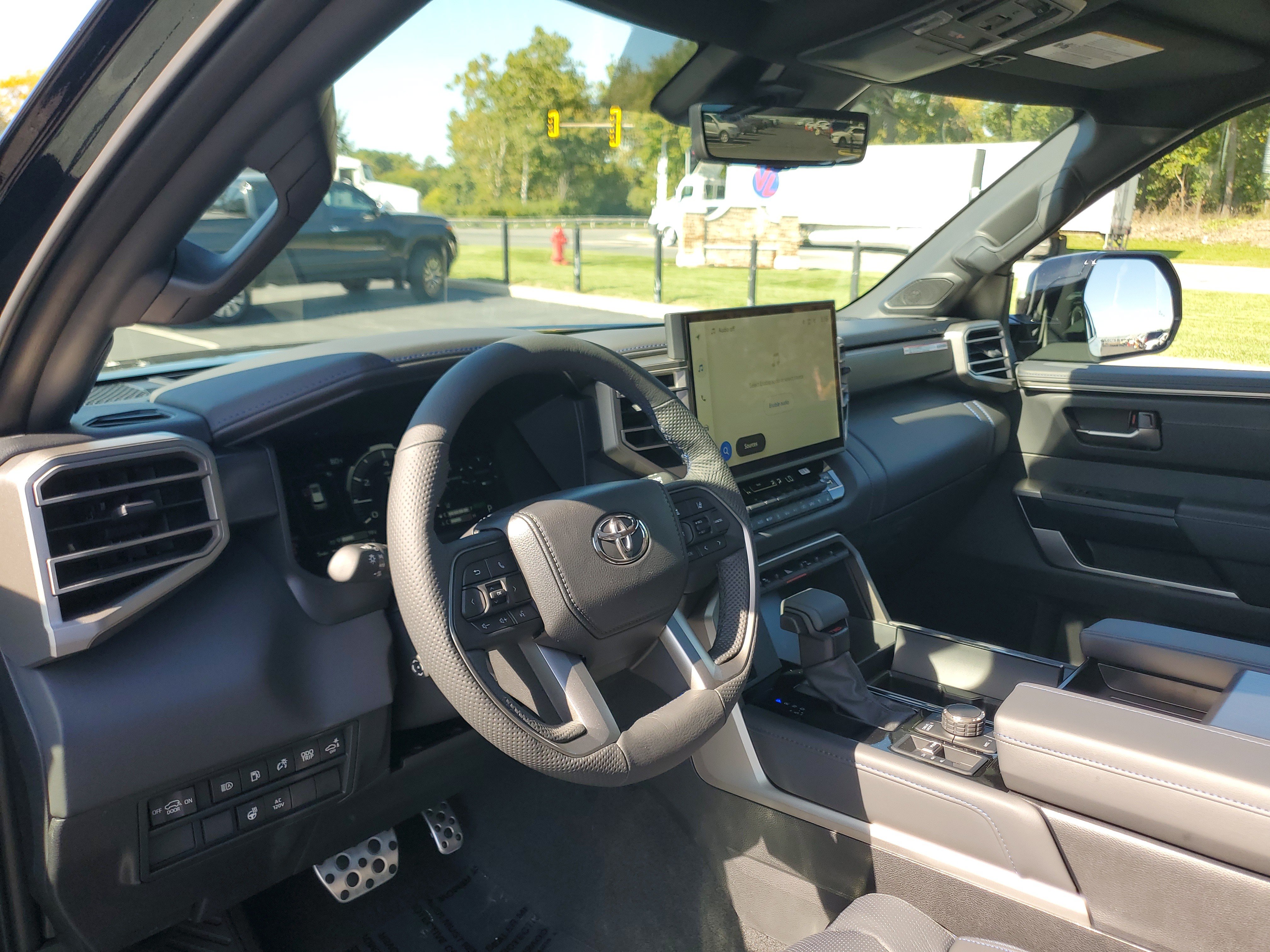 New 2026 Toyota Sequoia Platinum w/ TRD Off-Road Package AWD/4WD image 20