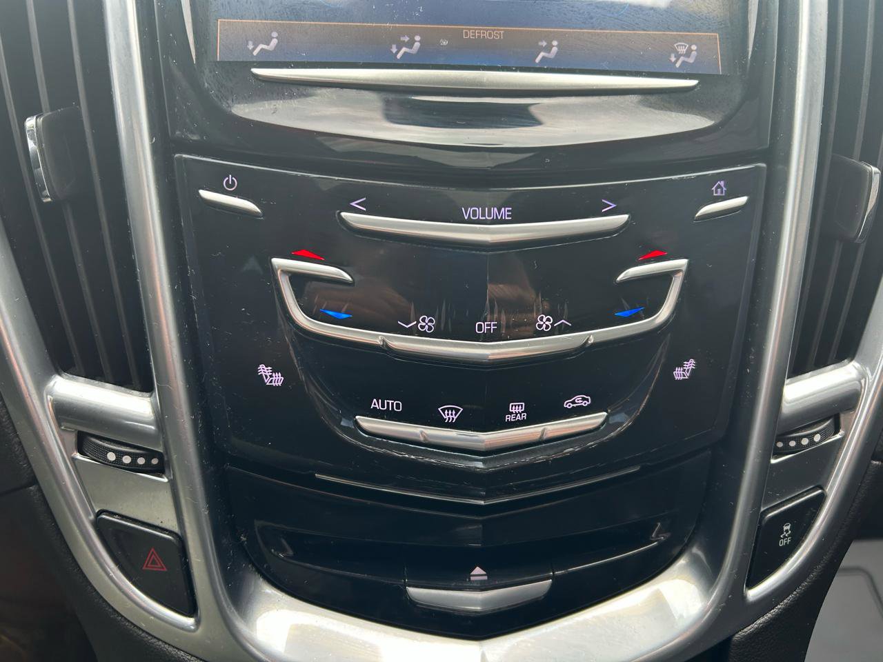 Used 2015 Cadillac SRX Luxury w/ Driver Awareness Package AWD/4WD image 26