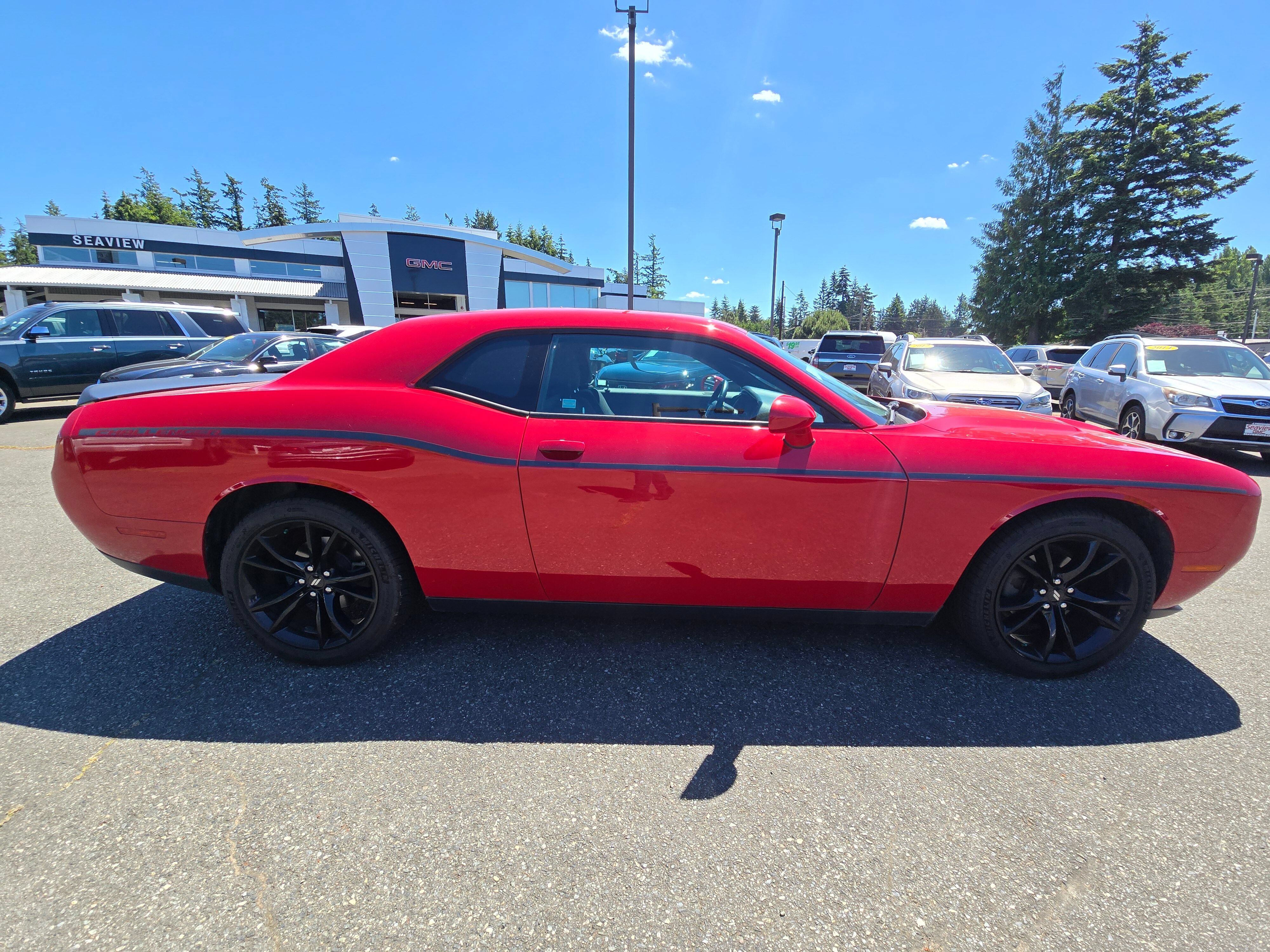 Used 2018 Dodge Challenger SXT w/ Blacktop Package RWD image 2