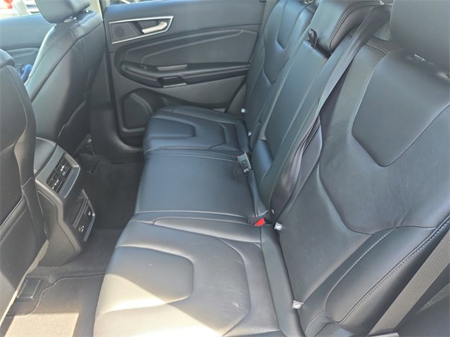 Used 2022 Ford Edge Titanium image 14