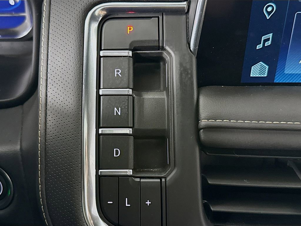 Used 2024 Chevrolet Tahoe Premier image 17