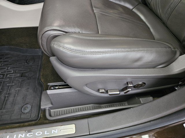 Used 2019 Lincoln Nautilus Reserve w/ Driver Assistance Package AWD/4WD image 31