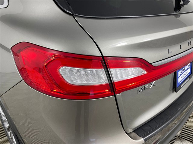 Used 2016 Lincoln MKX Select w/ Select Plus Package image 17