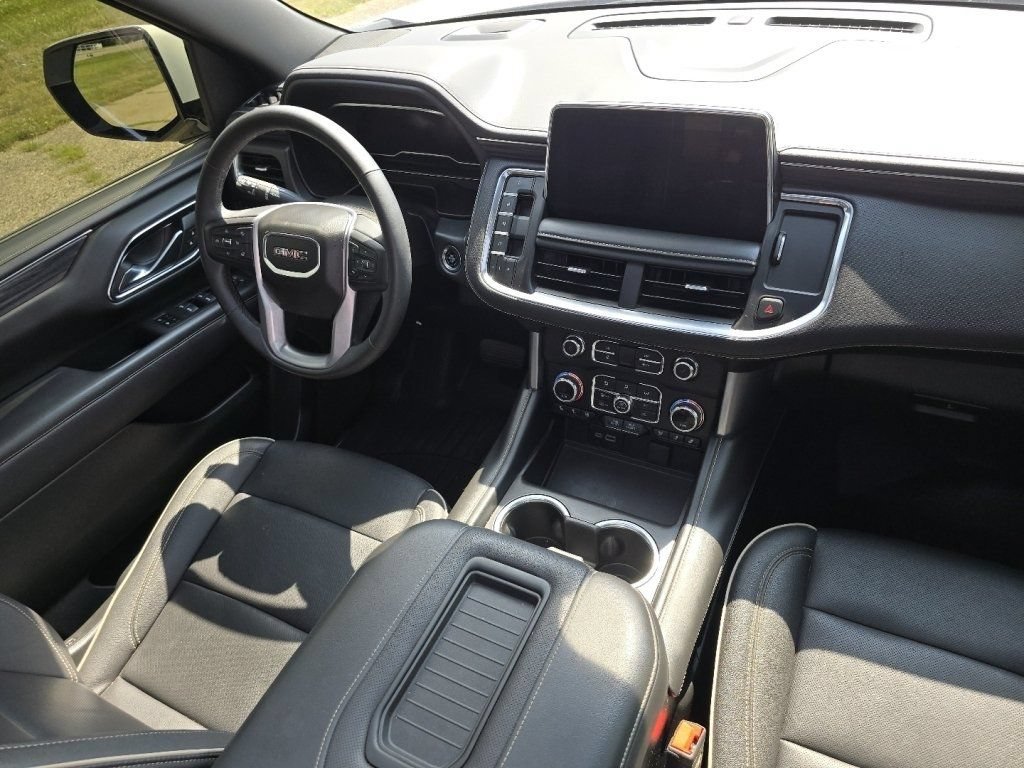 Used 2023 GMC Yukon SLT w/ SLT Premium Package AWD/4WD image 26