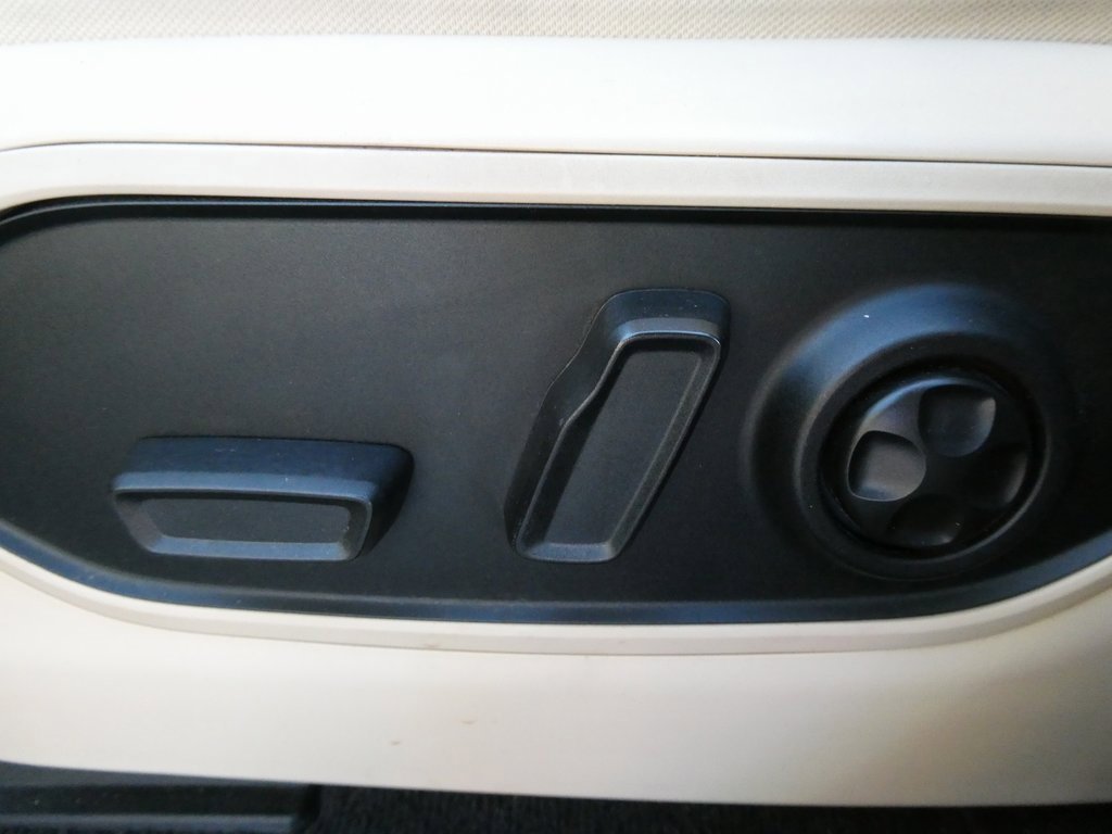 Used 2021 Jeep Grand Cherokee L Limited image 26