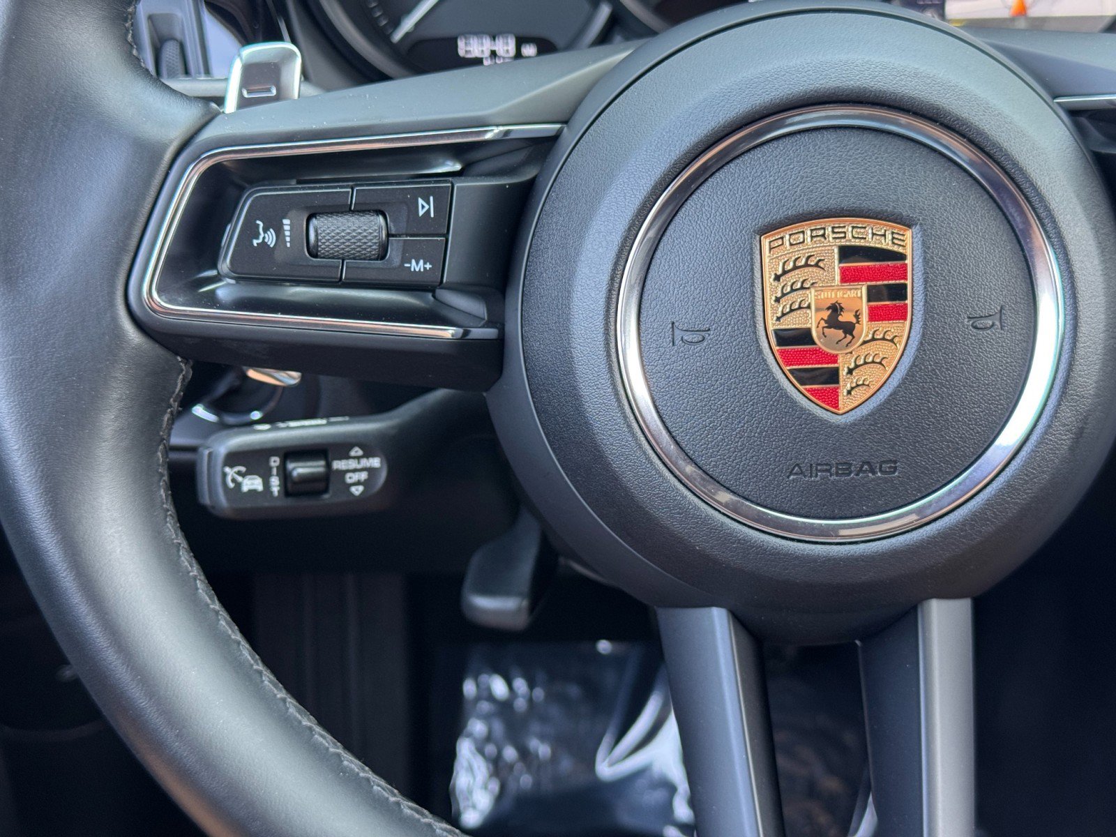 Used 2024 Porsche Macan image 22