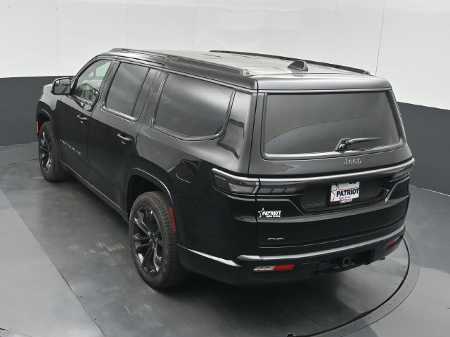New 2026 Jeep Grand Wagoneer Summit AWD/4WD image 39