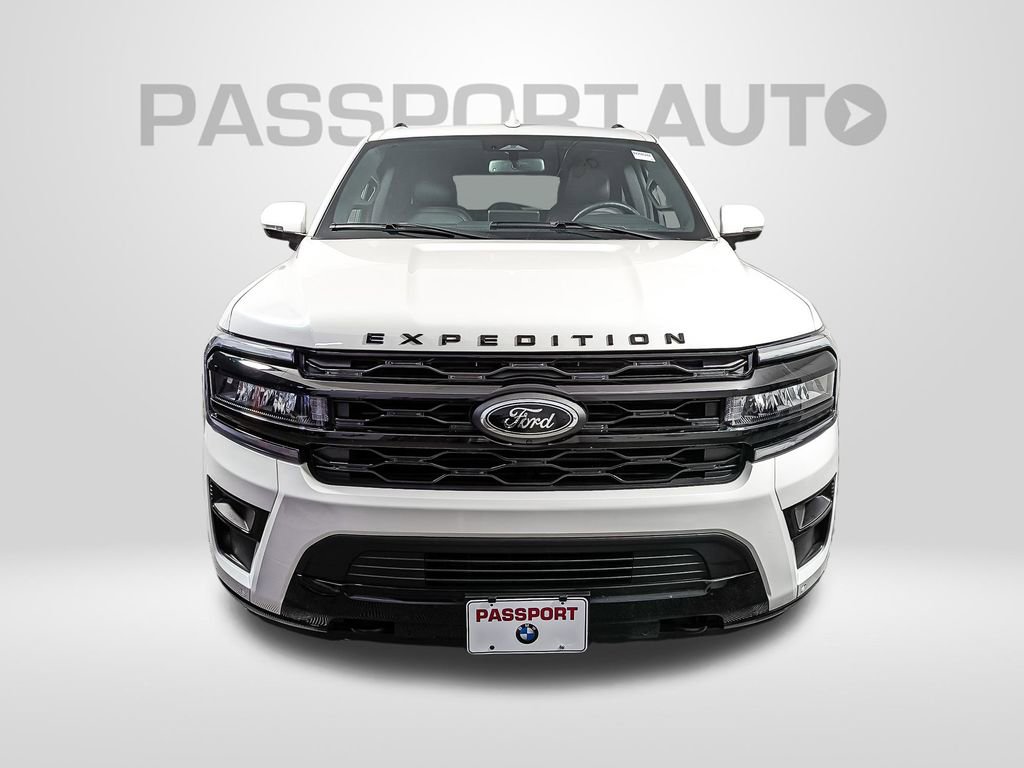 Used 2023 Ford Expedition Max Limited image 9