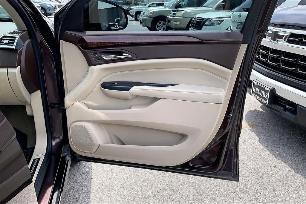 Used 2015 Cadillac SRX Luxury AWD/4WD image 25