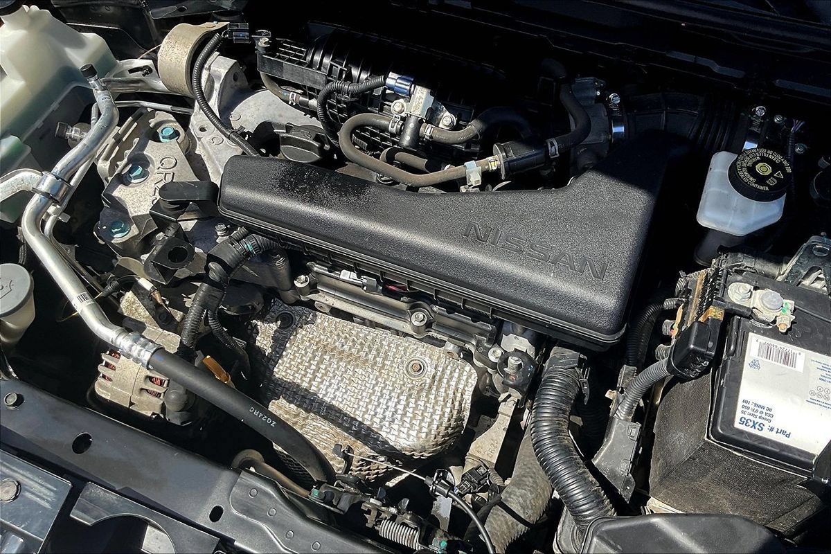 Used 2020 Nissan Rogue S FWD image 30