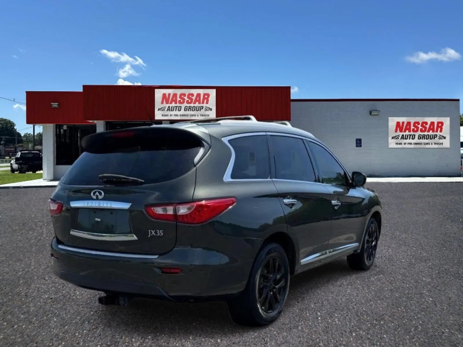 Used 2013 INFINITI JX35 AWD w/ Premium Pkg image 5