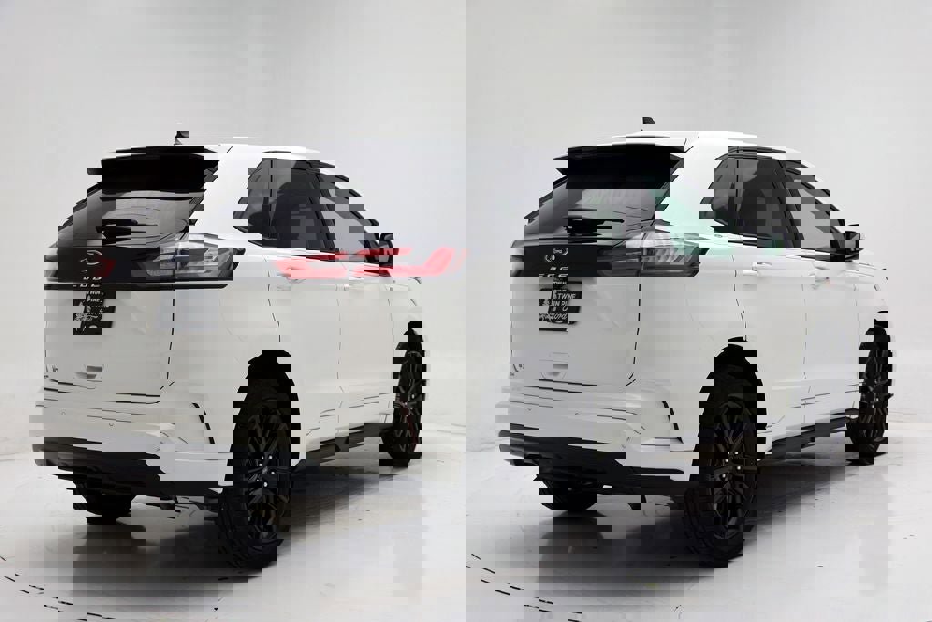 Used 2022 Ford Edge ST-Line image 8