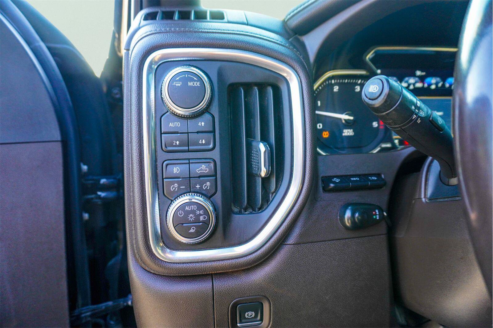 Used 2021 GMC Sierra 3500 Denali w/ Denali Ultimate Package AWD/4WD image 27