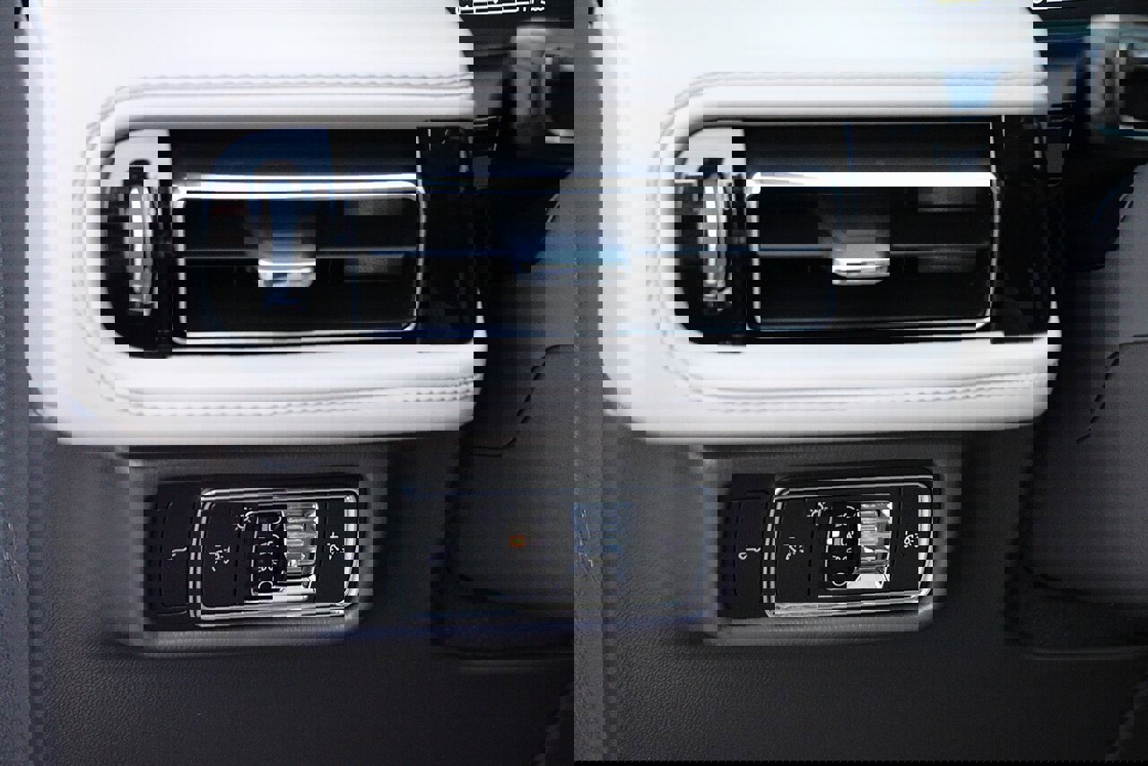 Used 2022 Lincoln Aviator Reserve image 34