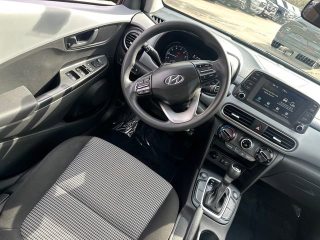 Used 2021 Hyundai Kona SE w/ Cargo Package image 19