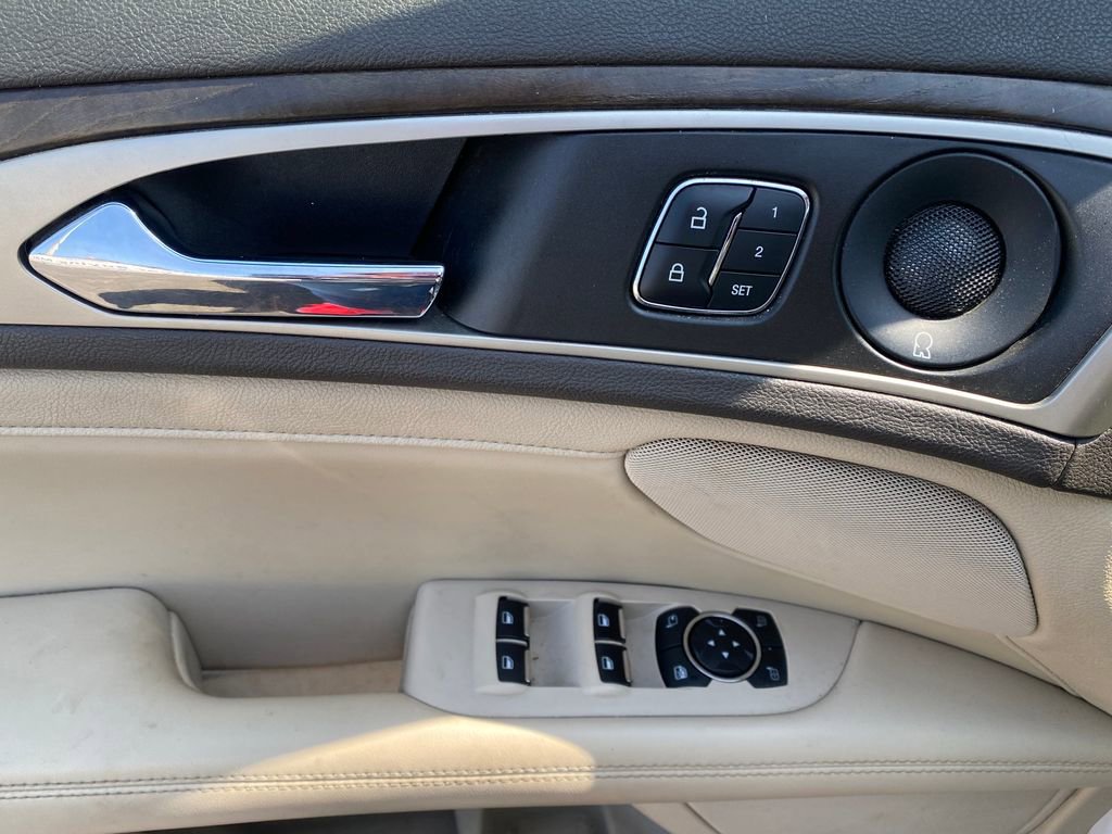 Used 2017 Lincoln MKZ Reserve AWD/4WD image 14