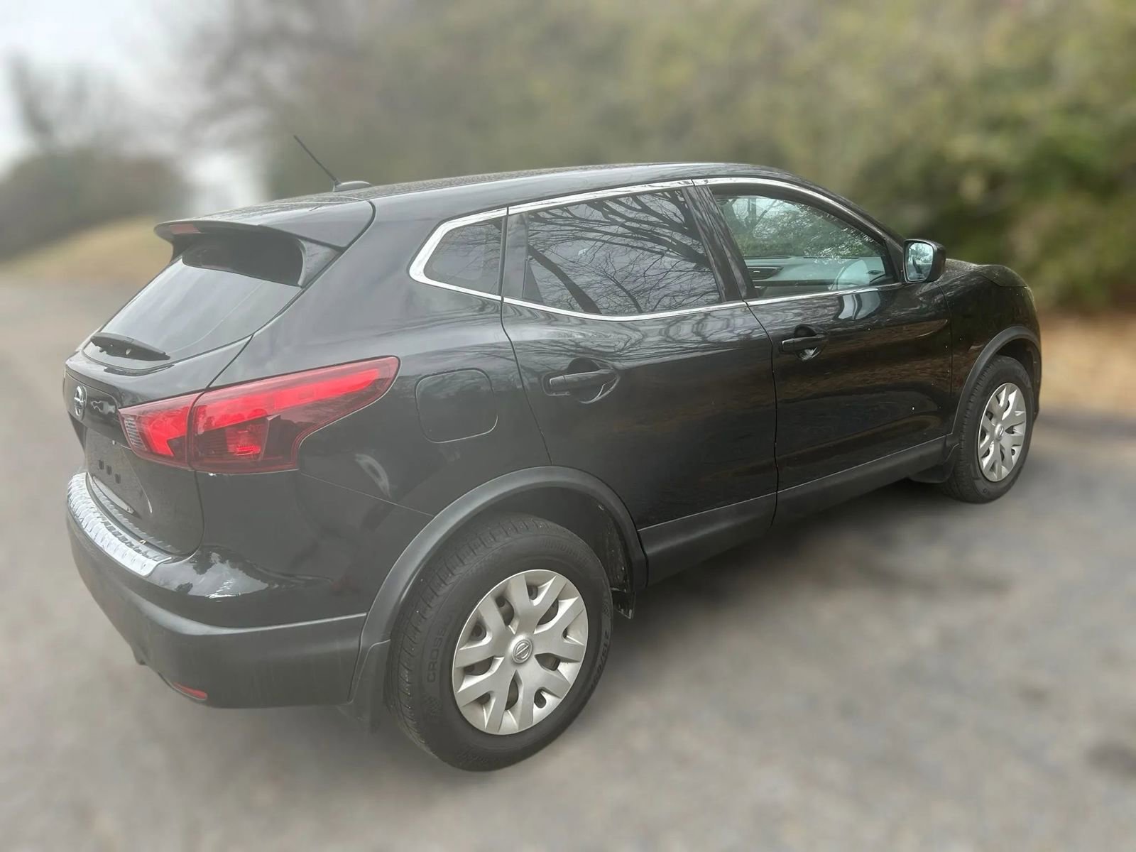 Used 2019 Nissan Rogue Sport S FWD image 15