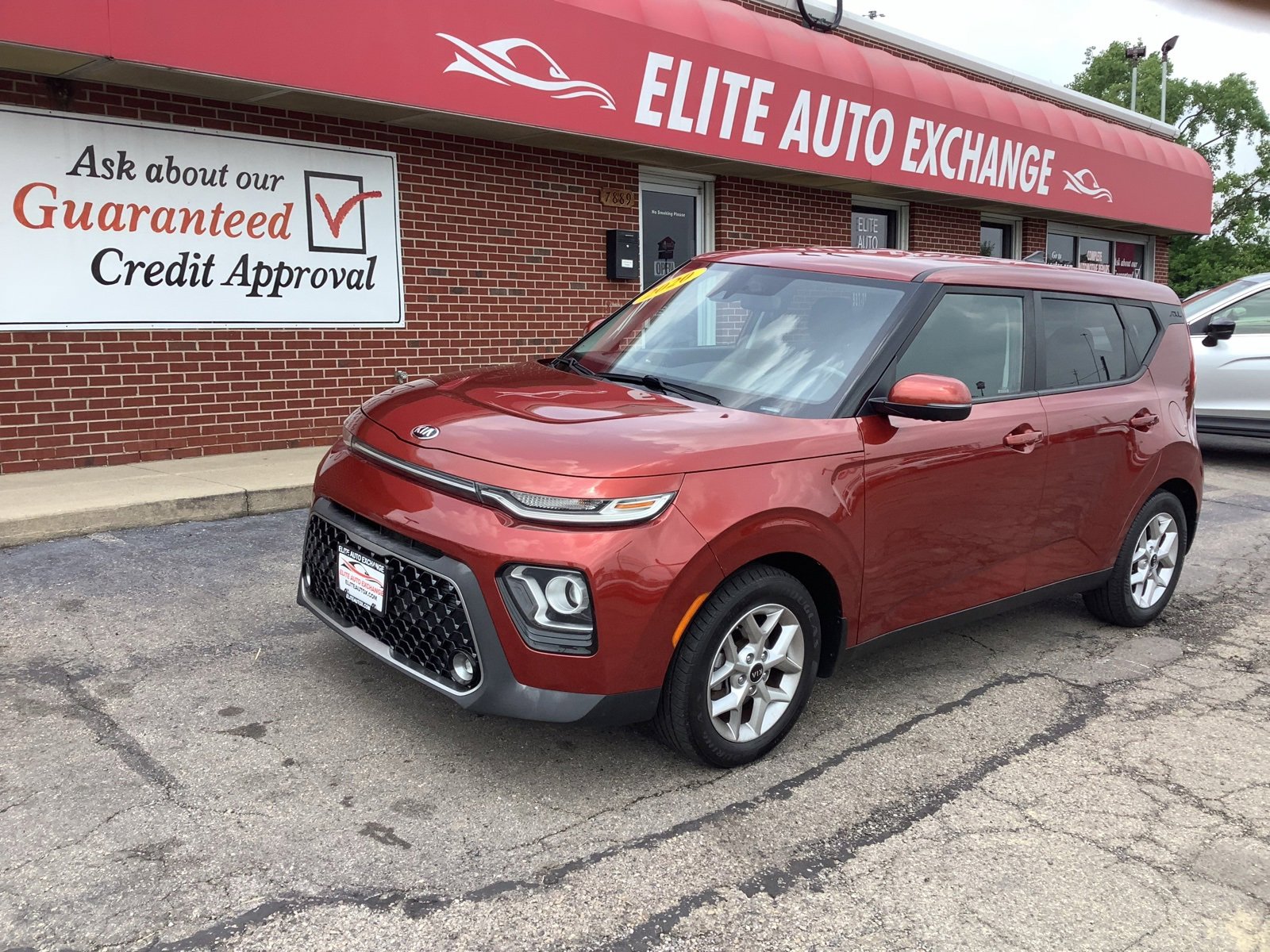 Used 2020 Kia Soul EX image 1