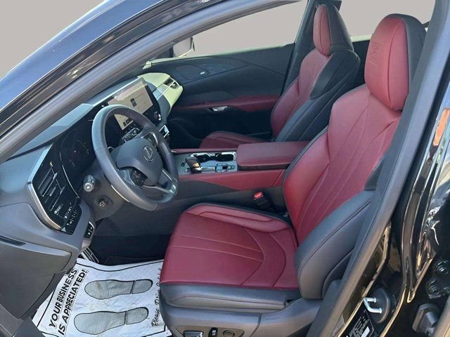 Used 2024 Lexus RX 350 F Sport w/ Convenience Package image 4